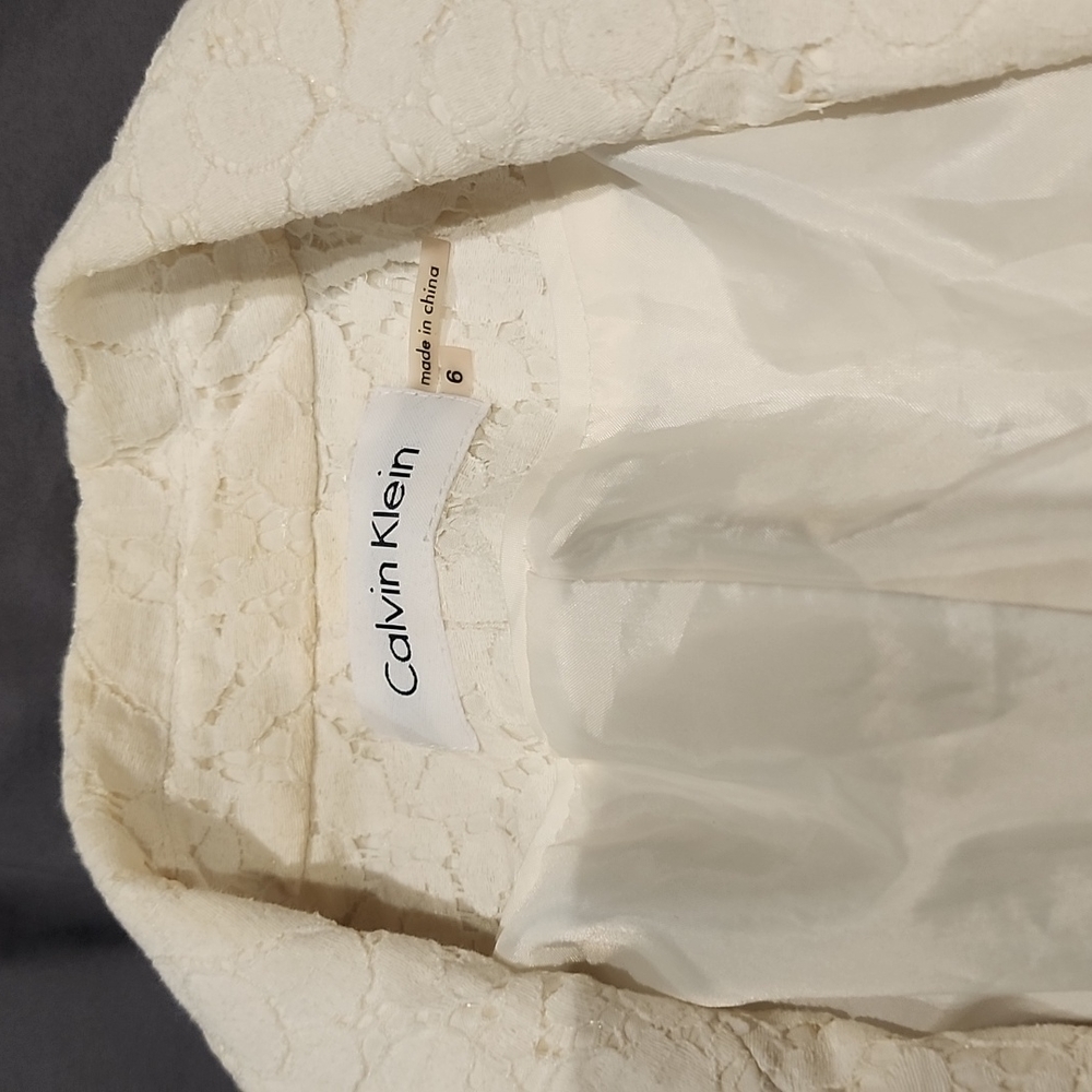 Calvin Klein - Picture 2 of 2